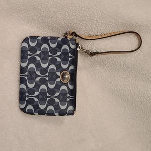Tiny wristlet, money pouch